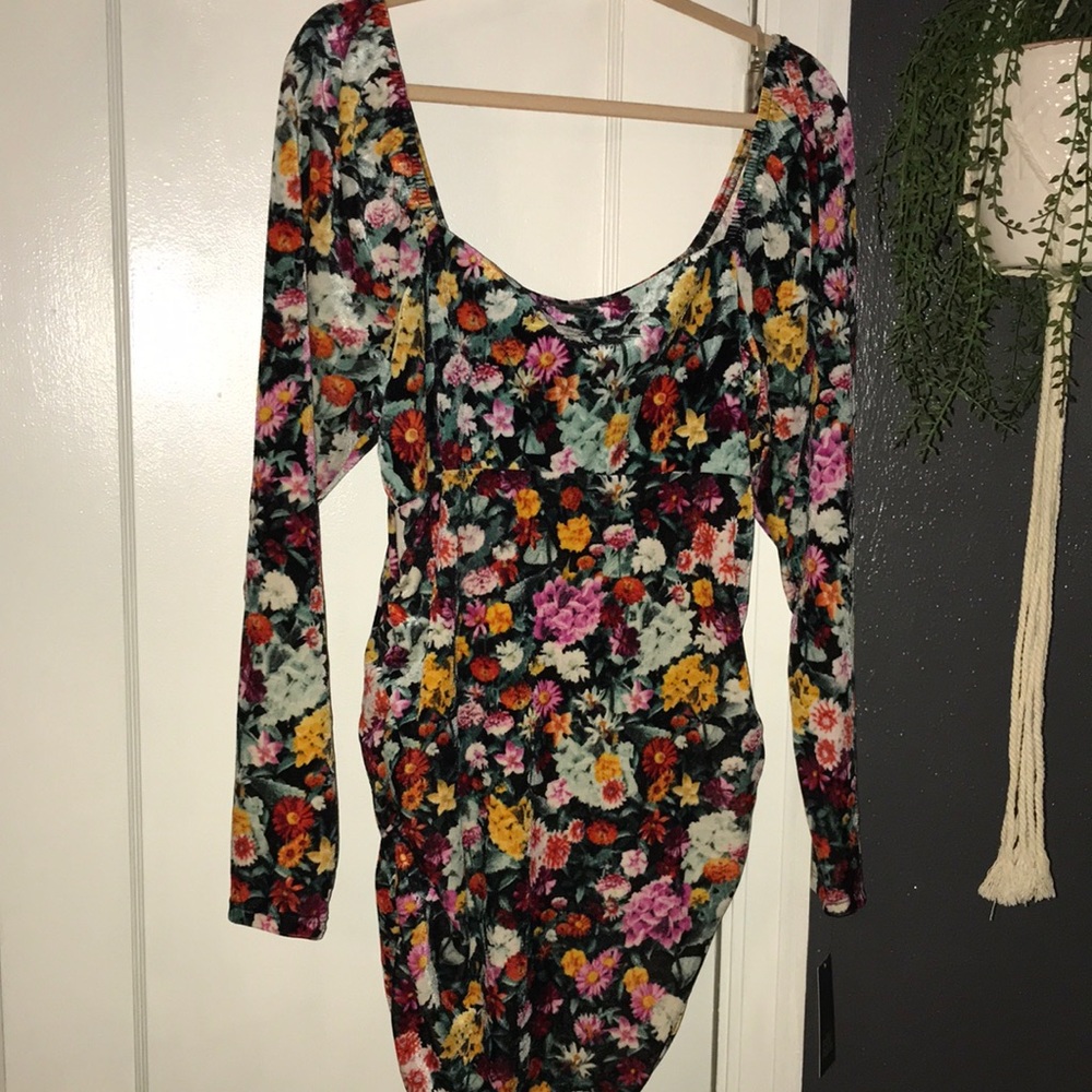 Wild fable body on dress